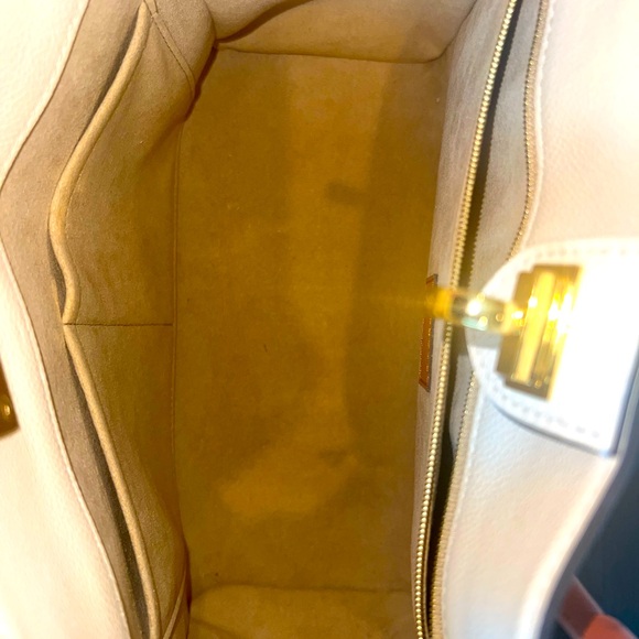 BRAND NEW MY SIDE MM Louis Vuitton bag. - Picture 9 of 10